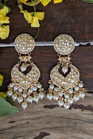 Jadtar Stone Studded Earrings 