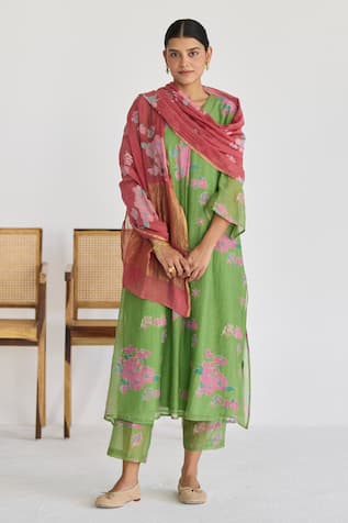 Juanita by Shubhda Ruhi Spring Blossom Print Kurta Set 