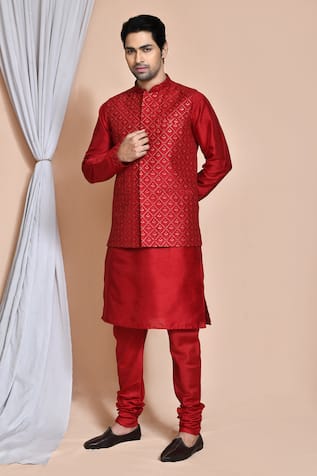 Arihant Rai Sinha Bud Bloom Resham Embroidered Bundi Set 