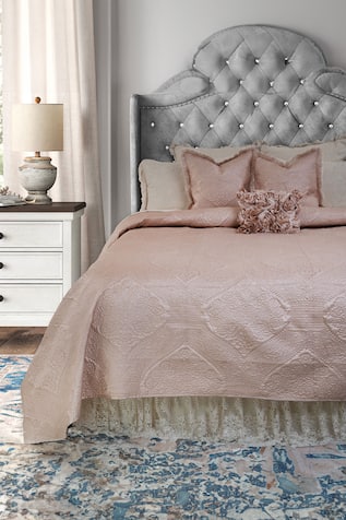 Alroaz Embroidered Bedding Set 