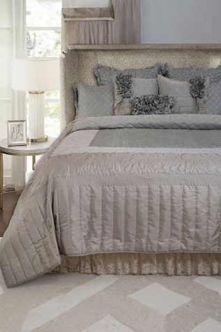 Chantilly Thread Embroidered Bedding Set 