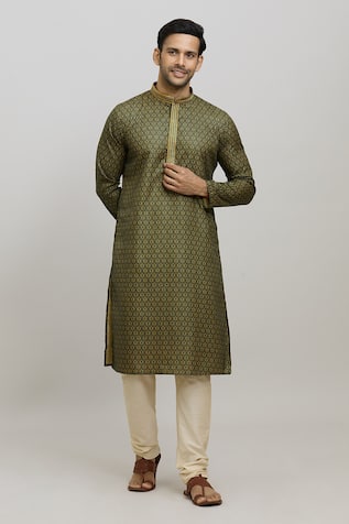 Bouquet Print Kurta & Churidar Set 