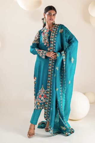 Pallavi Poddar Floral Bloom Embroidered Kurta Pant Set 