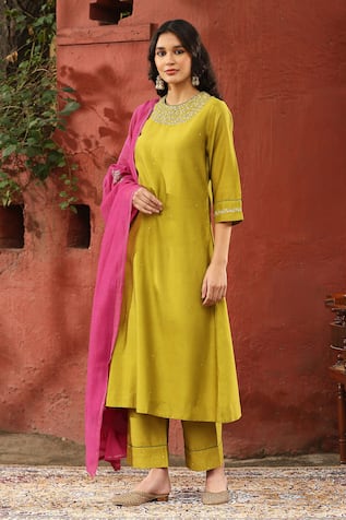 Weaver Story Embroidered Yoke Kurta Pant Set 