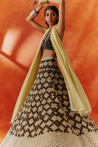 ANUSHKA KHANNA Trellis Butti Embroidered Lehenga Set 