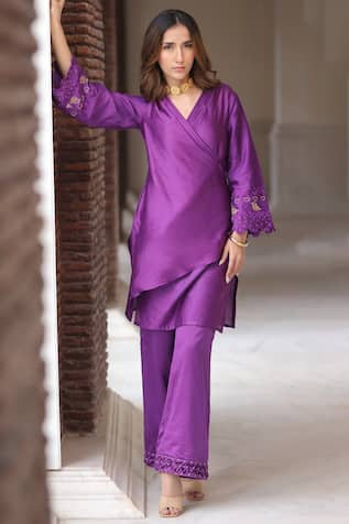 Leela By A Chanderi Sleeve Embroidered Draped Kurta & Pant Set 