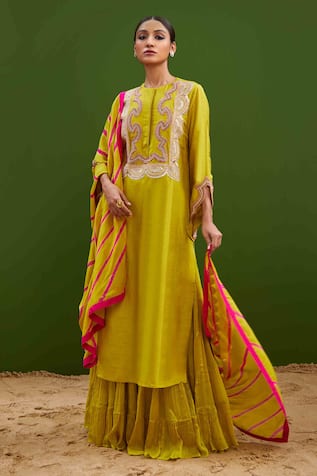 Vasavi Shah French Knot Embroidered Kurta Gharara Set 