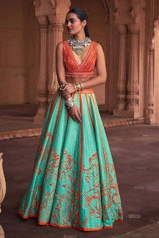 Diyarajvvir Rafflesia Bloom Sequin Embroidered Lehenga Set 