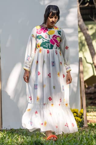 PRACHI KAMAT Portuguese Folk Print Tiered Maxi Dress 