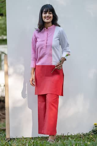 PRACHI KAMAT Color Block Straight Kurta With Pant 