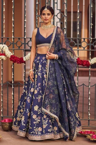 LASHKARAA Flower Vine Embroidered Lehenga Set 