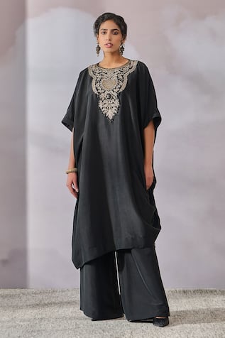 Tarun Tahiliani Embroidered Yoke Kaftan & Pant Set 