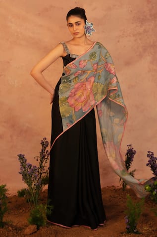 Aamra By Lavanya Kalamkari Hand Painted Saree With Bustier 