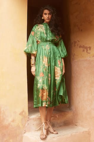 Paulmi and Harsh Floral Print Gathered Dress 