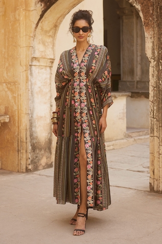 Paulmi and Harsh Floral Pattern Kaftan With Inner
