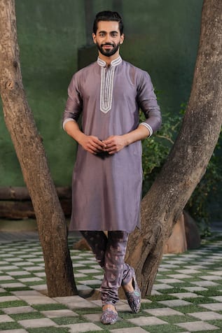 Label Niti Bothra Placket Embroidered Kurta Set 