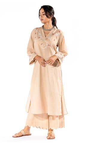 Pants and Pajamas Floral Thread Embroidered Kurta & Flared Pant Set 