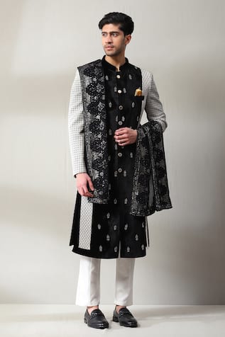 Soniya G Thread Embroidered Sherwani Set 