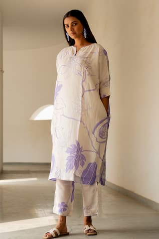 Silai Studio Silk Floral Print Kurta 