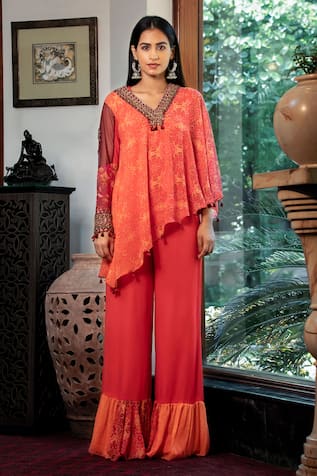 SHASHANK ARYA Floral Print Asymmetric Kurta With Pant 