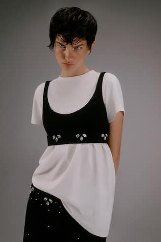 deWAR Bailey Placement Hand Embroidered Top With T-Shirt 