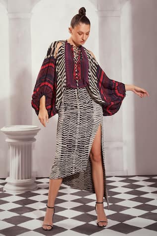 Nikita Mhaisalkar Byzantine Pattern Asymmetric Skirt 