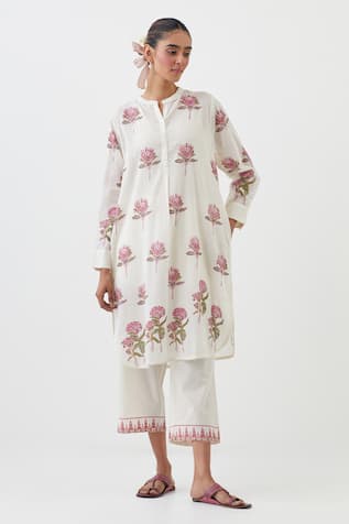 Upavita Floral Print Kurta With Pant 