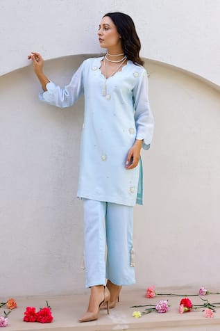 Chrkha Embroidered Kurta Pant Set 