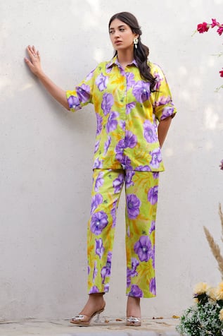 Chrkha Floral Print Shirt & Pant Set 