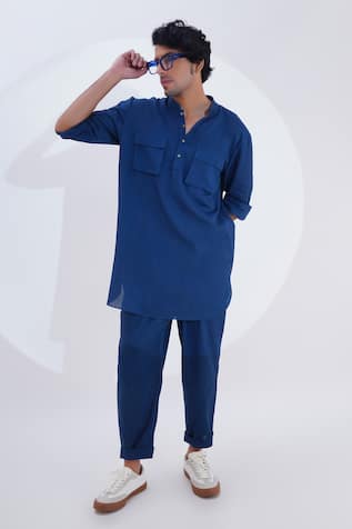 Jajaabor Tiger Thread Embroidered Kurta With Pant 