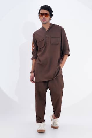 Jajaabor Linen Threadwork Placement Kurta With Pant 