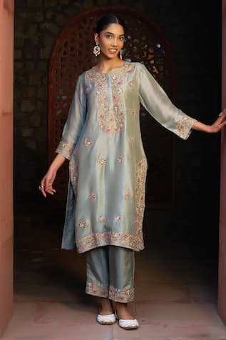 Sonia Khatri Floral Bloom Embroidered Kurta With Pant 