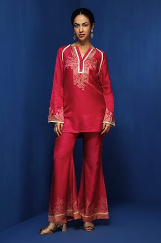 Krishna Mehta Floral Brocade Hem Bell Bottom Pant 