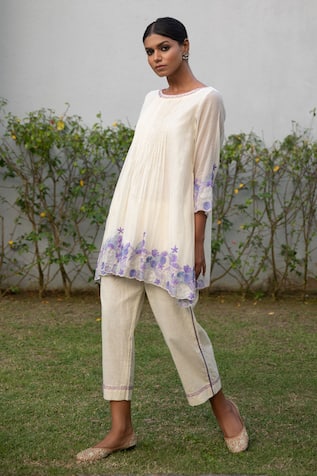 Vaani Beswal Quay Hand Embroidered Tunic & Trouser Set 