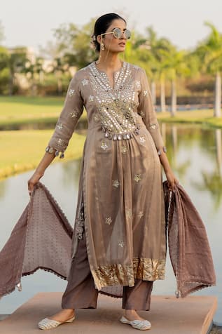 Nikita Vishakha Mirror Embroidered Long Kurta Set 