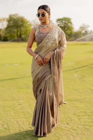 Nikita Vishakha Double Hued Embroidered Saree With Blouse 