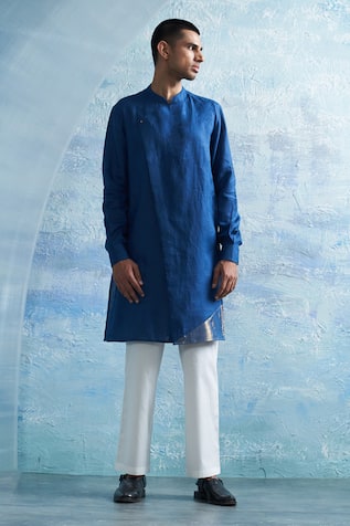 Charkhee Solid Overlap Panel Kurta With Pant 