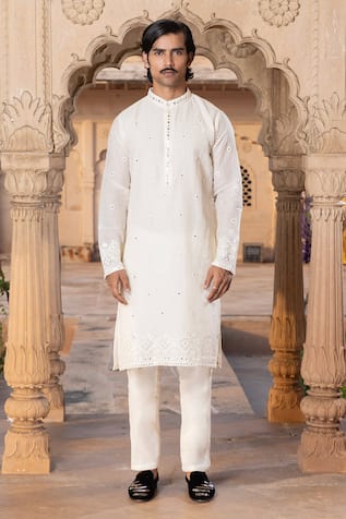 Preevin Blossom Mirror Quad Embroidered Kurta Set 