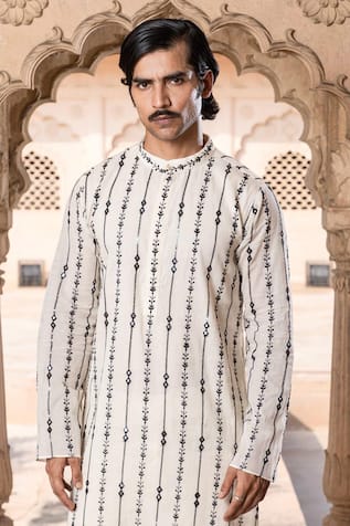 Preevin Mirror Floweret Vine Kurta Set 