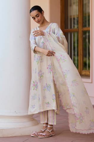 Surmaye Sunkissed Magnolia Bloom Print Dupatta 