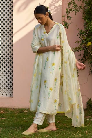 Surmaye Sunkissed Daffodil Print Dupatta 