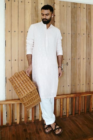 Wabi Sabi By Anshum-Ritesh Moroccan Murals Embroidered Kurta Set 