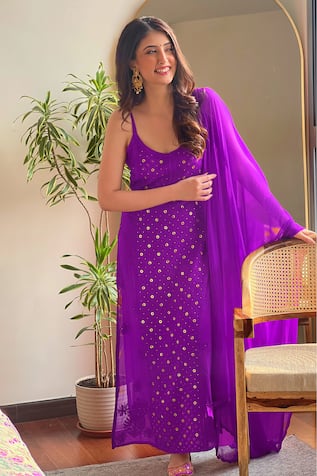 LABEL AISHWARYRIKA Chikankari Straight Kurta Pant Set 