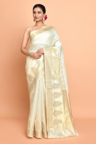 Nazaakat by Samara Singh Foliage Bloom Woven Saree With Running Blouse