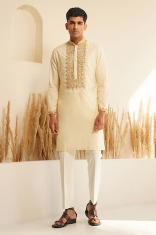 Shreyansh Designs Ekansh Zari Embroidered Kurta With Pant 