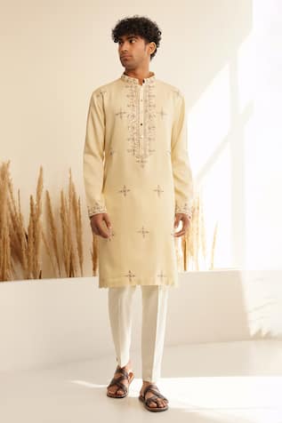 Shreyansh Designs Ojas Geometric Zari Embroidered Kurta With Pant 