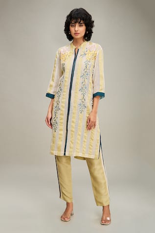 Soup by Sougat Paul Zinnia Applique Work Kurta & Pant Set 