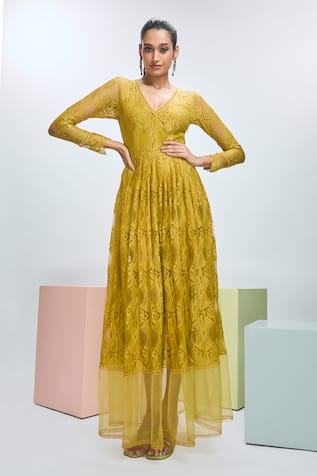 Nirmooha V Neck Solid Maxi Dress 