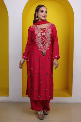 Lasha Floral Hand Embroidered Kurta Pant Set 