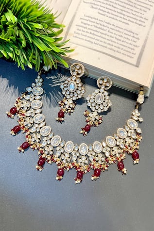 Prestones Kundan Studded Floral Necklace Set 